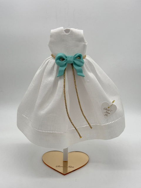 SARA'S IDEA BIG DOLLS VESTITINO IN LINO BIANCO CON PUNTO A GIORNO E FIOCCO ROMANTICO IN RESINA TIFFANY H24 CON SCATOLA ARMADIO