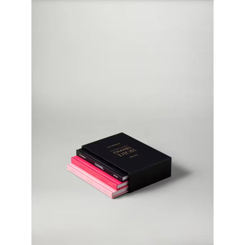 THE ESSENCE COLLECTION I