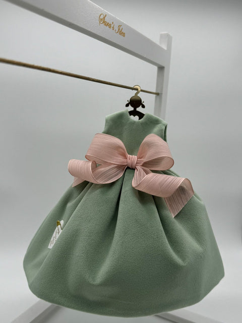 Sara's Idea vestitino big dolls velluto verde salvia con gruccia e sali profumati con fiocco nastro h 24 con armadietto